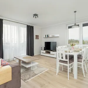 With 2 Bedrooms And Free Garage By Renters , Poznań Polska